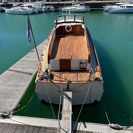 Yacht Historique Vieux Port La Rochelle