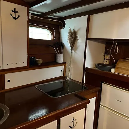 Yacht Historique Vieux Port La Rochelle La Rochelle (Charente-Maritime)