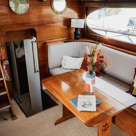 Båthotell Yacht Historique Vieux Port La Rochelle